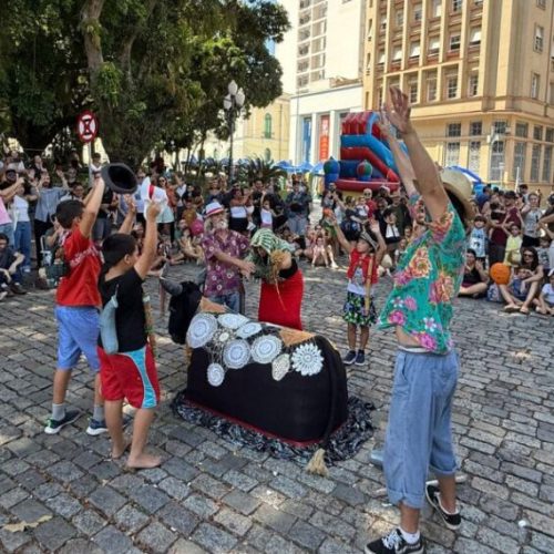QUANDO O CENTRO CHAMA, A CIDADE RESPONDE