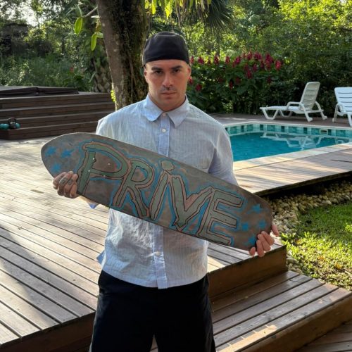 SKATE QUE VIRA AJUDA