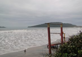 MAR EM ALERTA