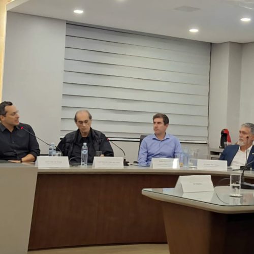 Hora de encarar o mar de frente