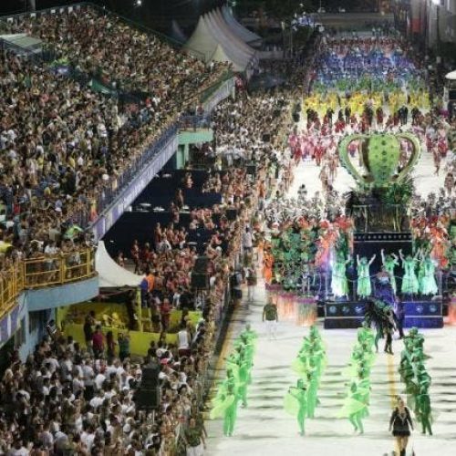 Quando a vida desfila na avenida