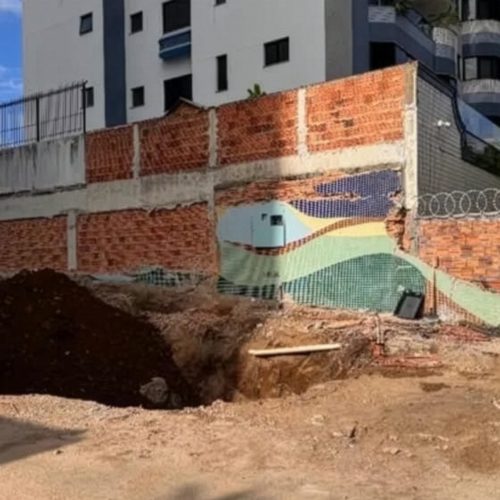 O futuro não se constrói apagando o passado