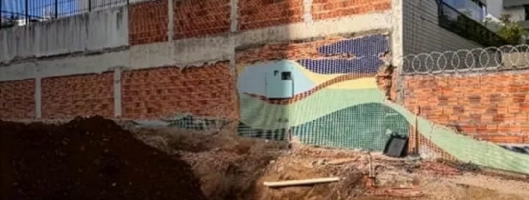 O futuro não se constrói apagando o passado