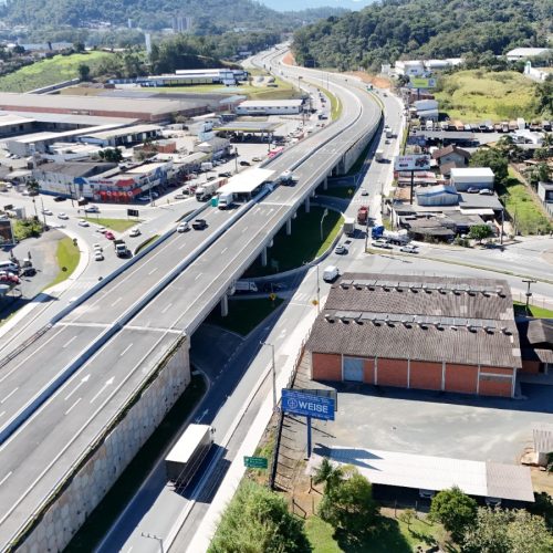 Alívio para o tráfego na BR-470
